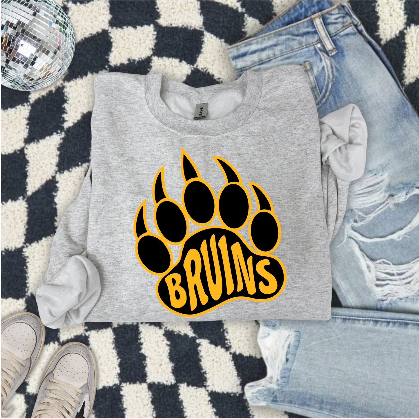 Bruins Paw